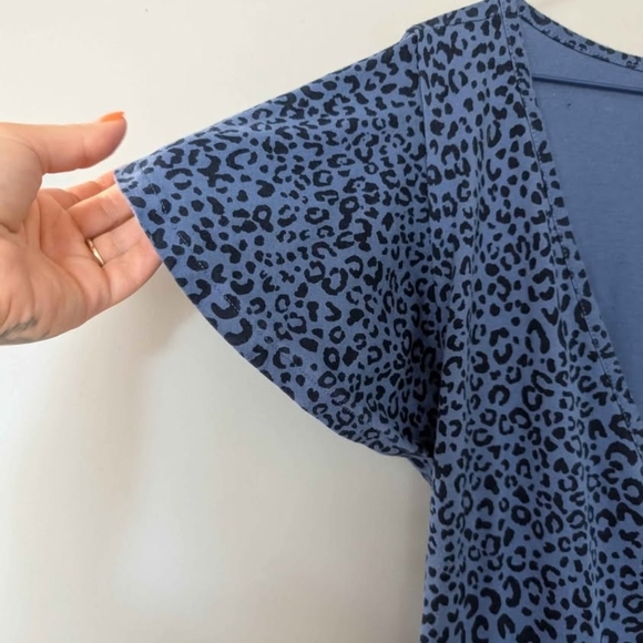 GAP Blue Flutter Sleeve Animal Print Wrap Midi Dress Small Tall Cotton - Picture 2 of 9